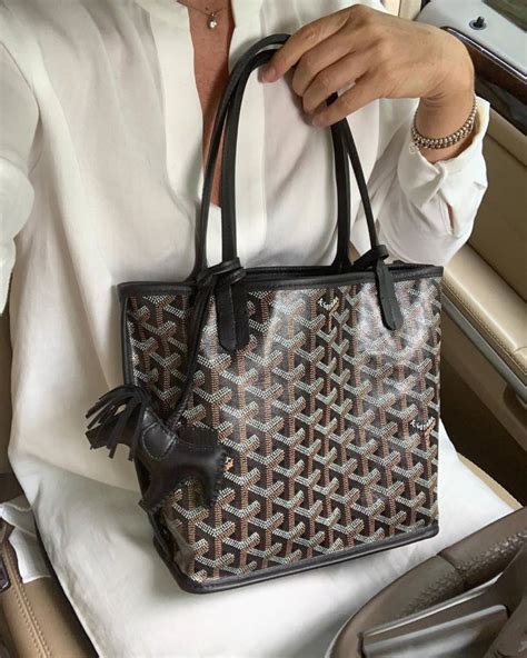 goyard anjou prezzo|goyard anjou pm price.